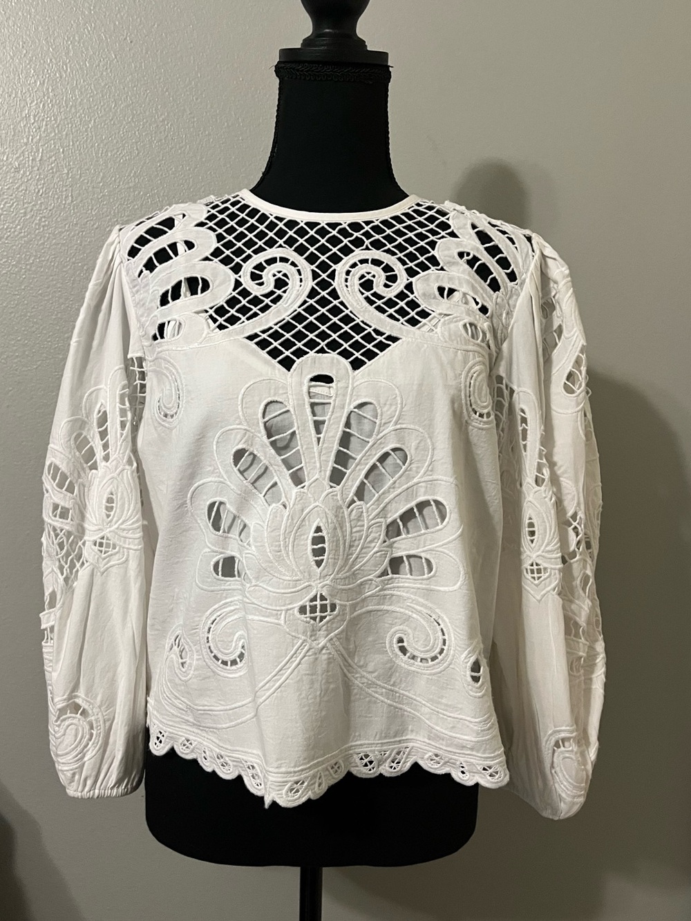Express eyelet cotton top with camisole. Size M/L. Pre-owned condition-Good